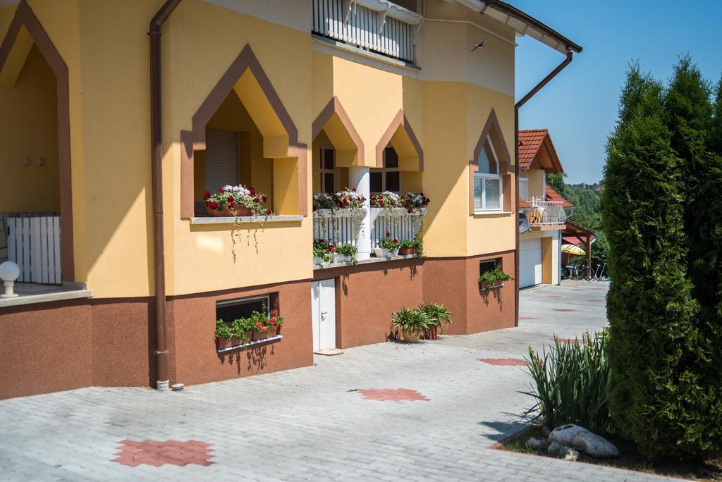 Kámán Appartement *